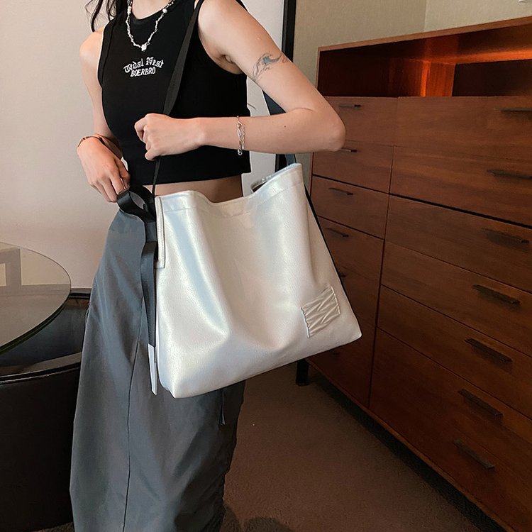PU Single Shoulder Bag with Zipper and Stitching Detail – Off-White,Silver,Black – One Size