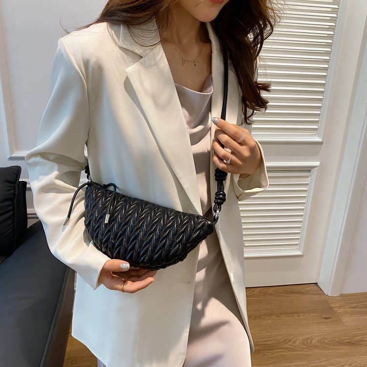 PU Shoulder Crossbody Bag with Zipper and Stitching - Image 3