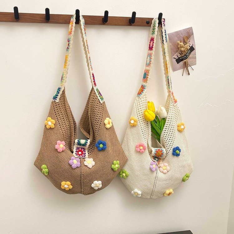 Women’s Woven Straw Bag with Magnetic Closure – Summer 2026 – Off-White,Khaki – One Size