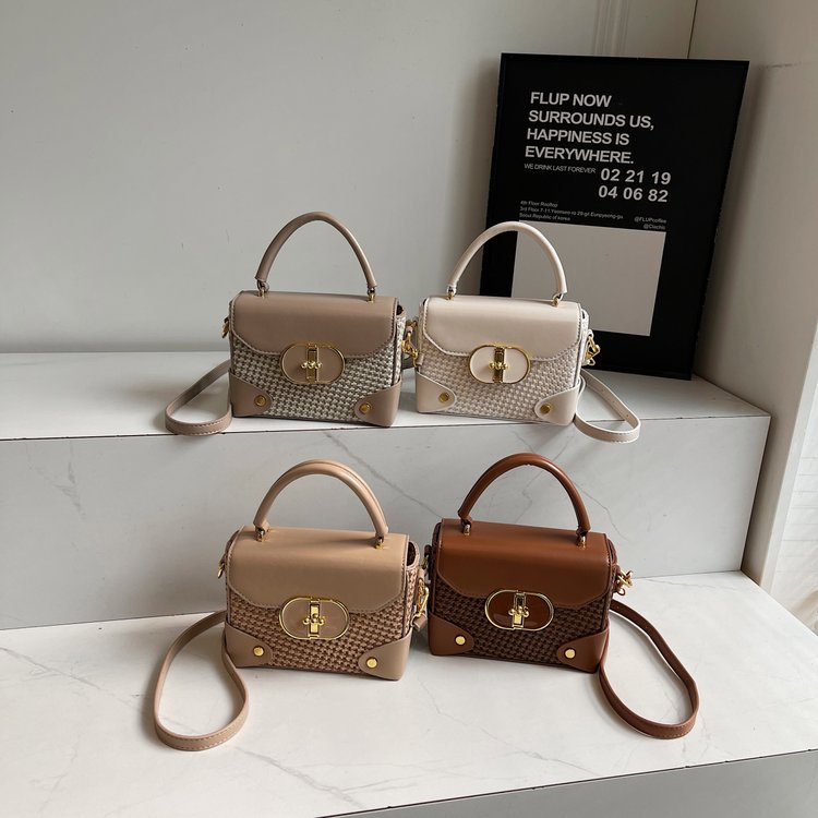 Women's Single Shoulder Crossbody Handbag with Lock Closure - Medium - Image 2