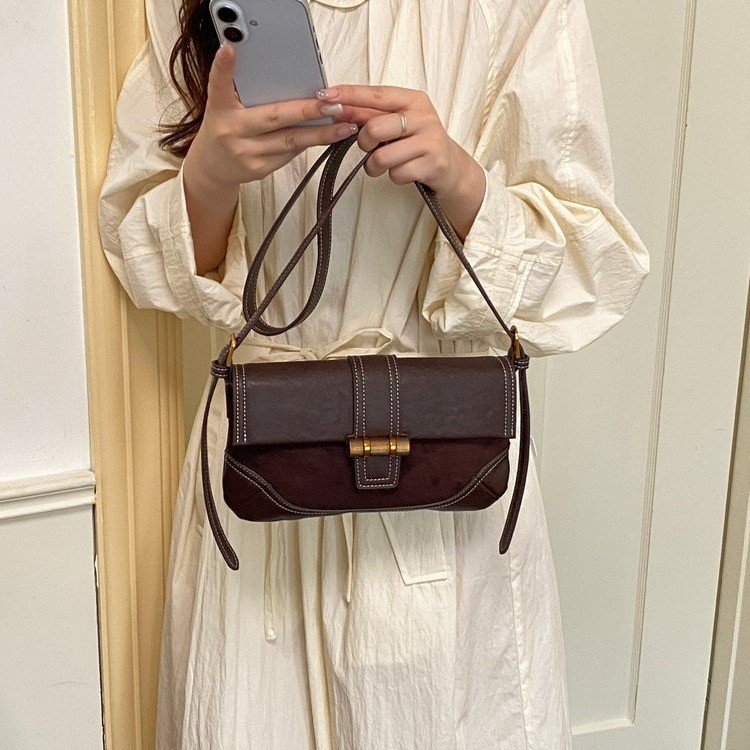 Women's One Shoulder Crossbody Bag with Lock Closure - Summer 2026 - Image 4